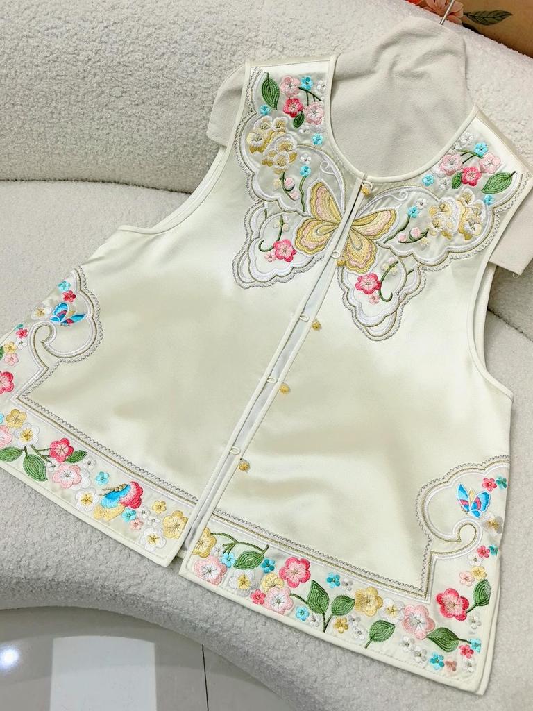 Autumn 2025 Chinese-Style Embroidered Vest with Frog Buttons - Women's Ethnic Short Stand Collar Cardigan