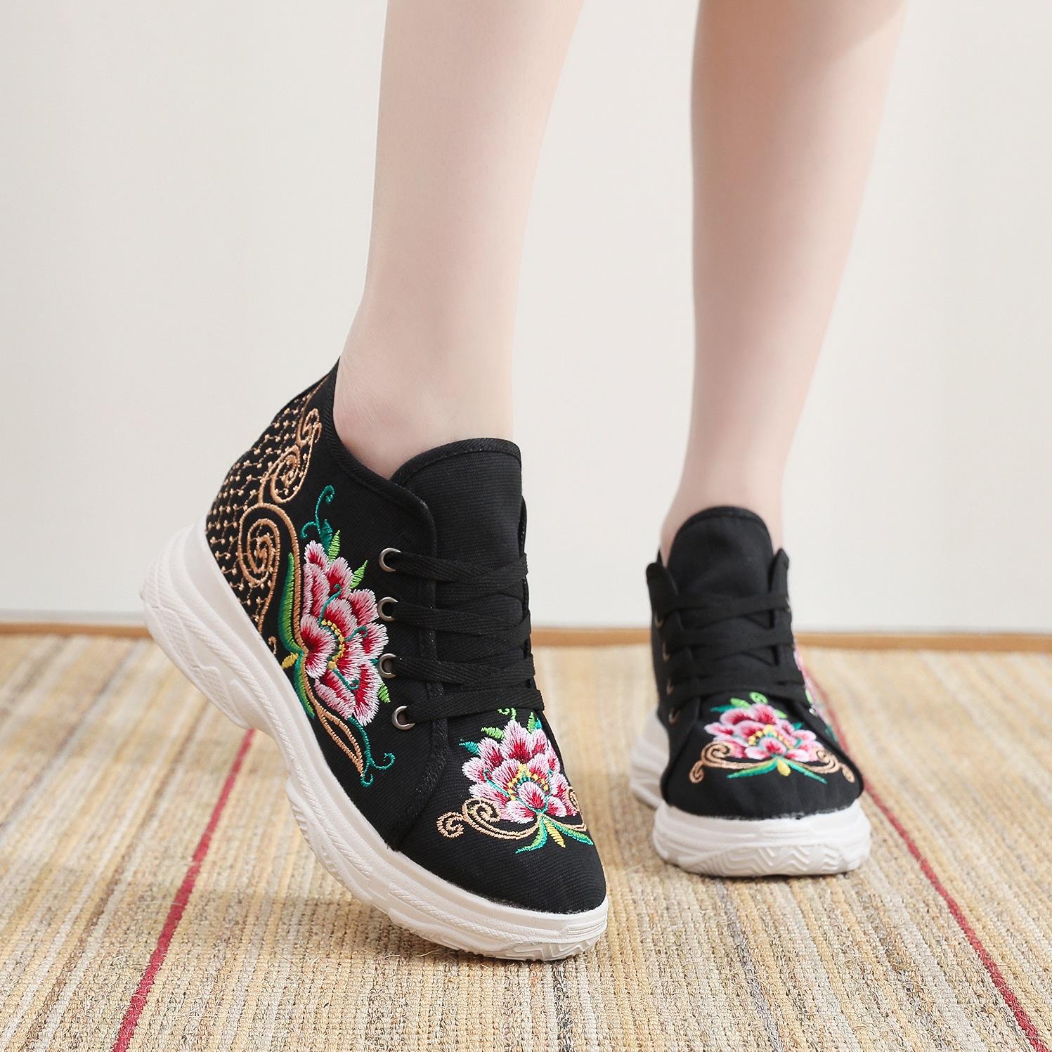 

2025 новые туфли из ткани в этническом стиле, женские туфли из холста с вышивкой, толстая подошва, внутренняя высота увеличивается, универсальные, для путешествий, спорта, в старинном стиле, женские туфли 40 чёрный