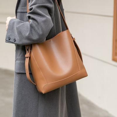 Bolso de cubo nuevo de primavera y verano, de un solo hombro, de alta gama, versátil, de piel de vaca, de gran capacidad, bolso de mano cruzado, bolso de mujer de cuero genuino