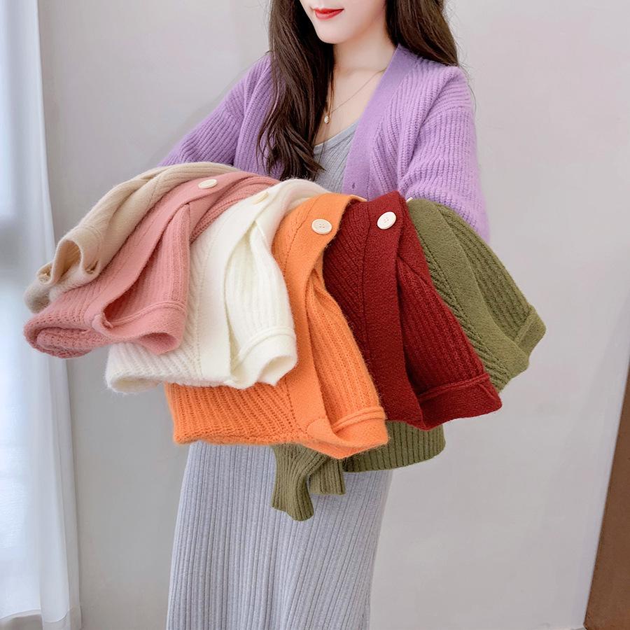 Lazy Style V-Neck Knit Cardigan: Loose-Fit, Long-Sleeve, Single-Breasted Sweater for Spring and Autumn