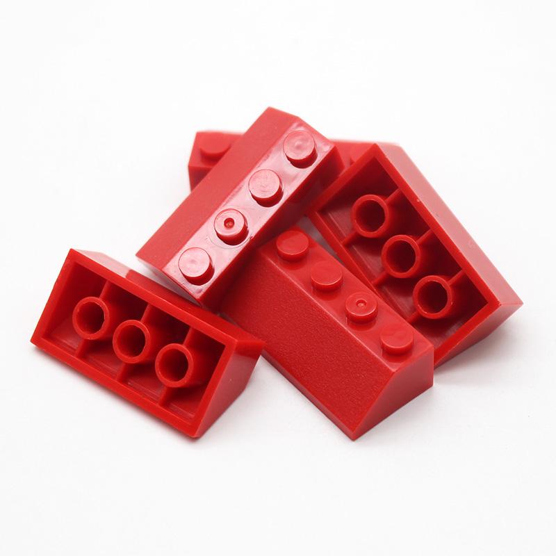 100 ks MOC Tehla Sklon 45 2x4 3037 DIY Vzdelávacia Stavebná Kocka Kompatibilná s Assembles Častice Hromadné Hračky