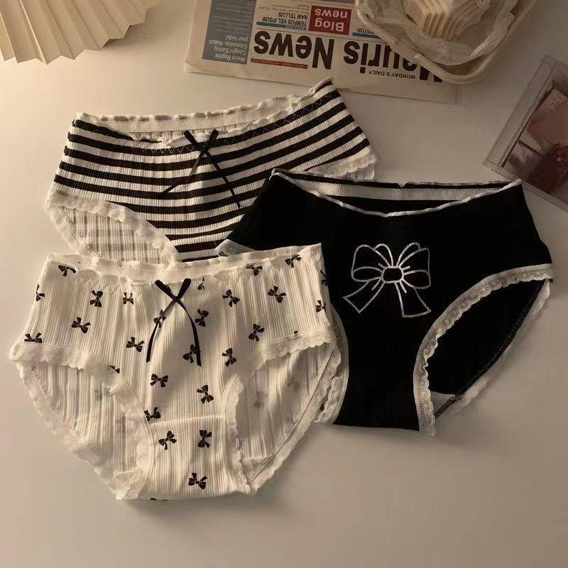 Sweet Cute Sexy Underwear Women Antibacterial Traceless Mid Waist Briefs Girls