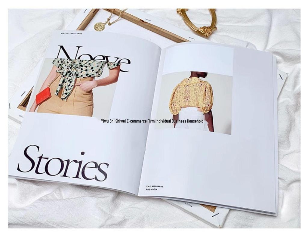 İngiliz Tarzı Defter: Moda Dergisi Kapak ve Sahne Düzeni Aksesuarı