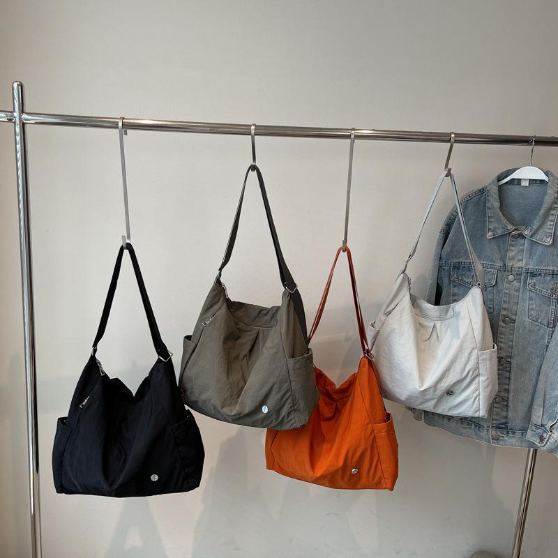 Large Capacity Women's Versatile Canvas Tote Bag - 2025 Travel & Commute Single Shoulder Bag