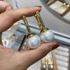 Design Square Buckle Round Pearl Earrings Exquisite 18K Three-Dimensional Geometric Earrings Fashionable High-End Jewelry