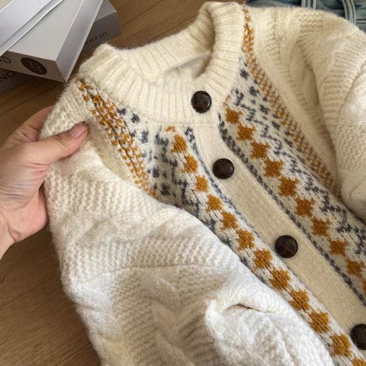 Korean-Style 2025 Women's Lazy Knit Cardigan - New Autumn/Winter Loose Fit