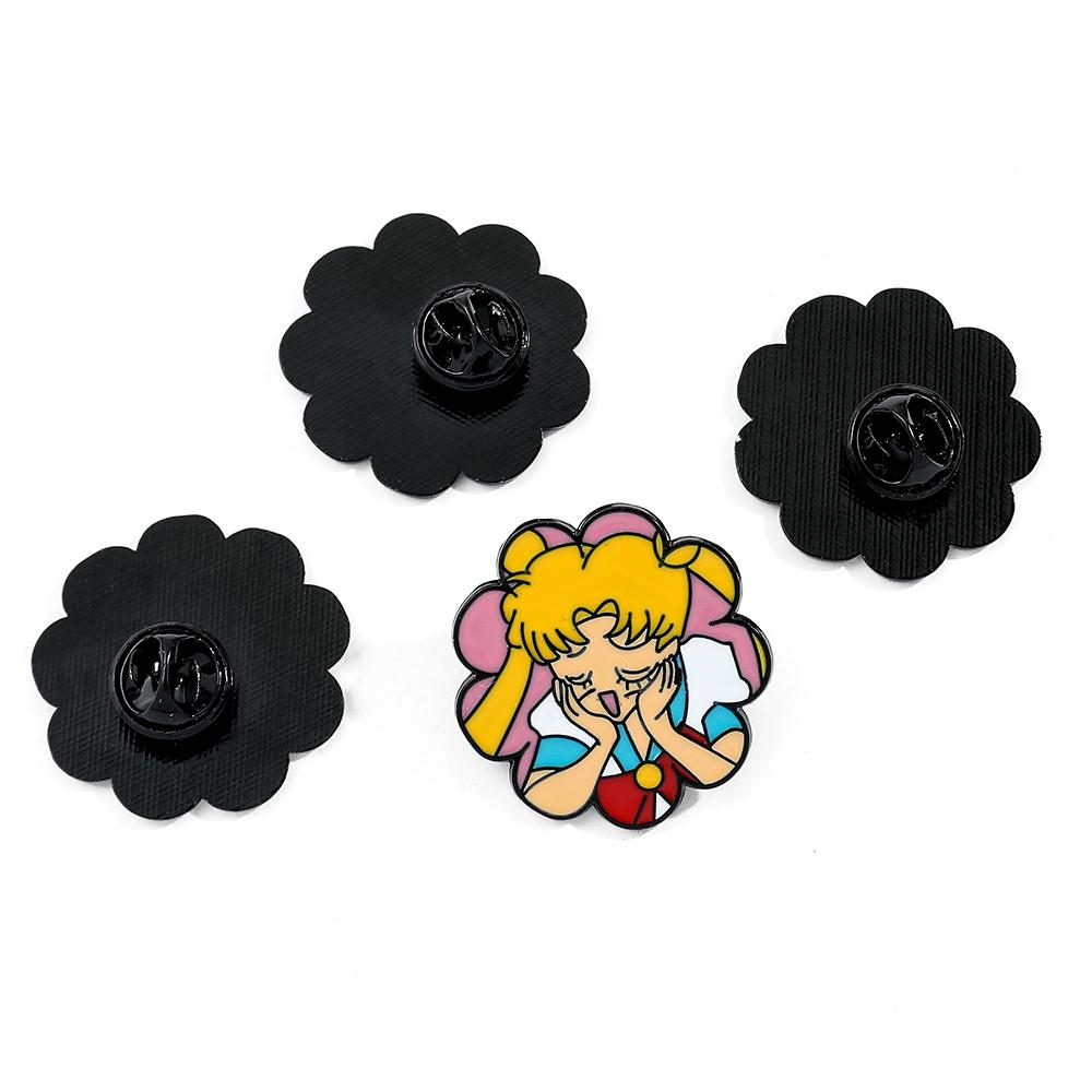 Cute Sailor Moon Brooch Cartoon Tsukino Usagi Metal Badge Enamel Pin Clothes Jeans Lapel Pin Jewelry Accessories Ornament