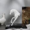 Harz-Handwerkssachen Simulierte Tier-Skulpturen Retro-Pferde-Skulpturen Pferdeköpfe Pferdeförmige Statue Heimdekoration