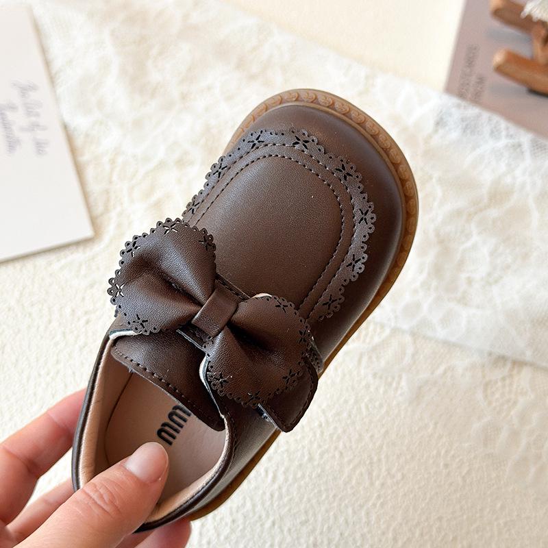 Spring 2026 Fashion: Versatile Kids' Leather Mary Janes with Soft Soles