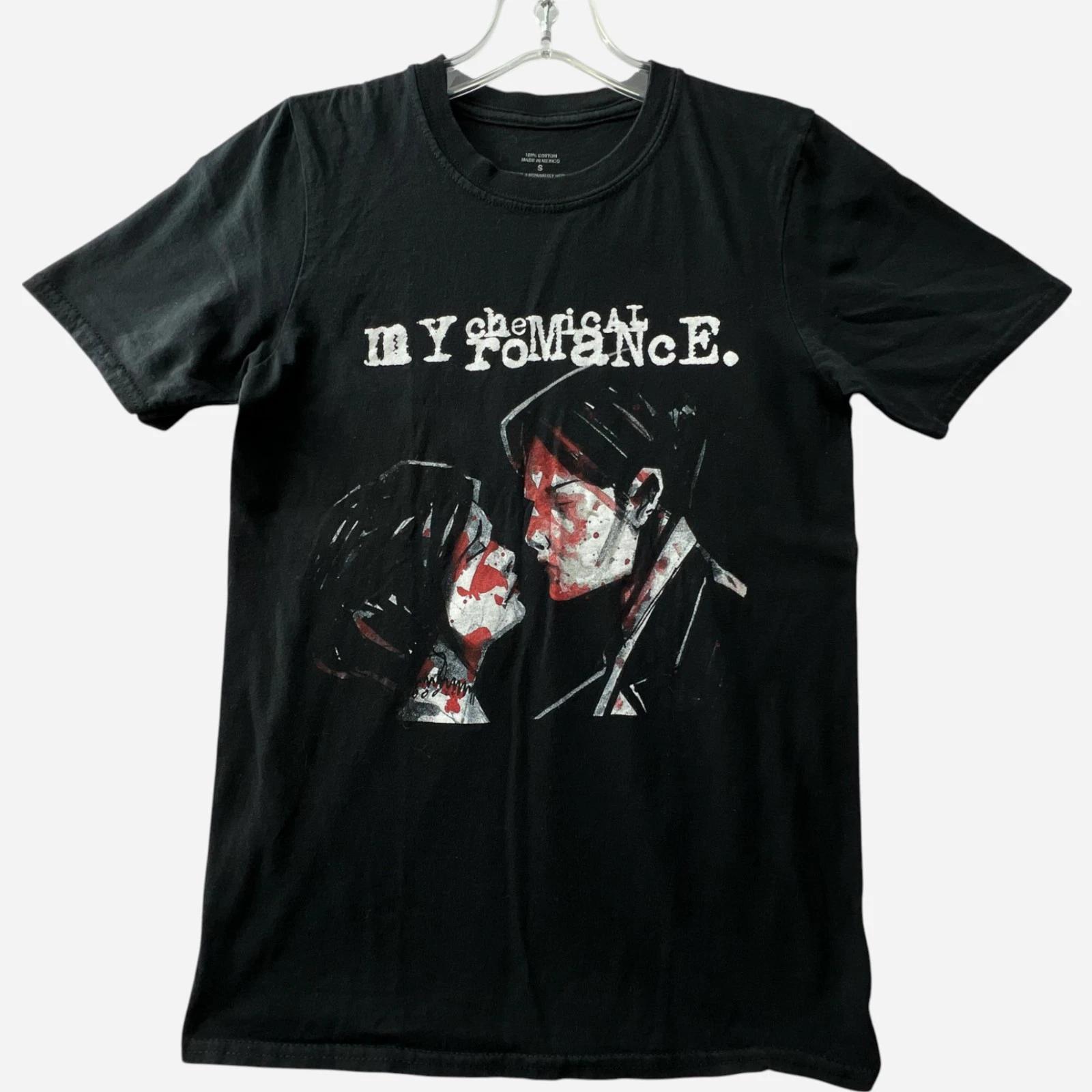 

Женская футболка My Chemical Romance Размер S Three Cheers For Sweet Revenge Эмо 4XL