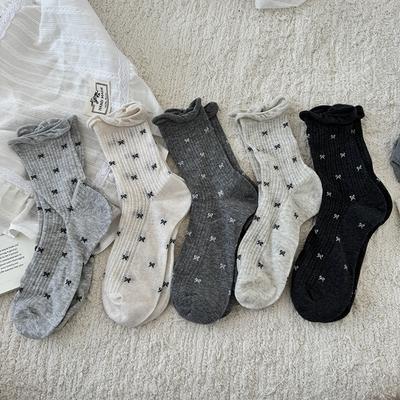 Chaussettes d'été Chaussettes en coton cousues sans couture Nœud creux Fines Respirantes Mi-hautes Chaussettes fines en coton