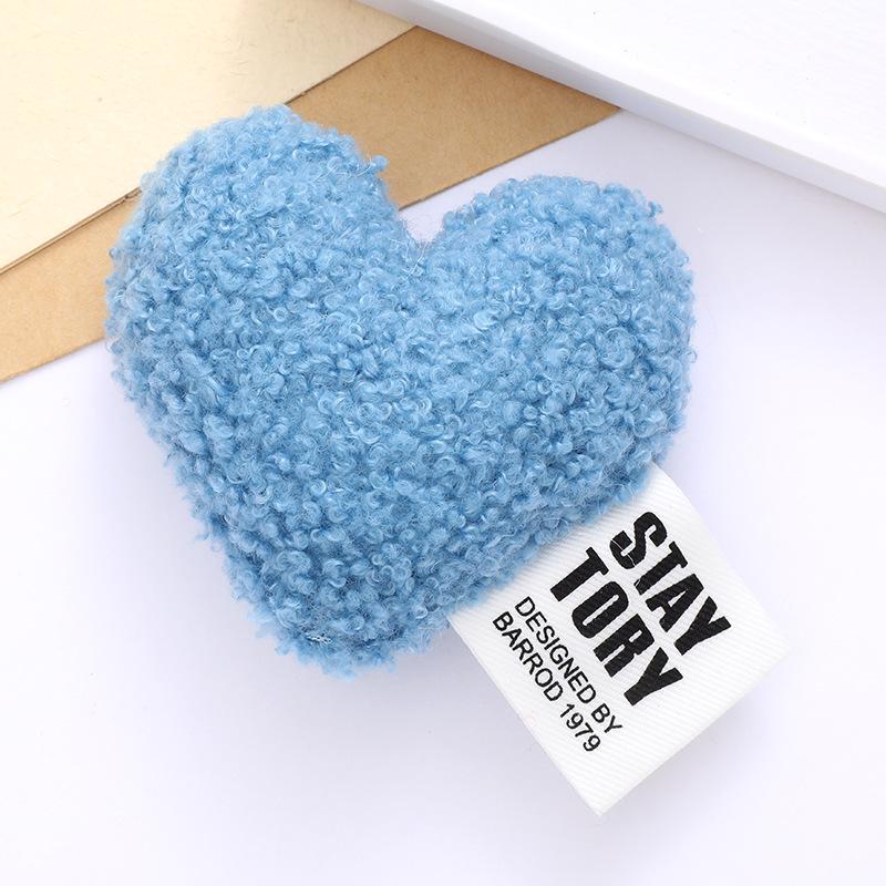 

Autumn & Winter Plush Heart-Shaped Ornament: 3D Cotton-Filled Apparel Accessory. Plush Heart
