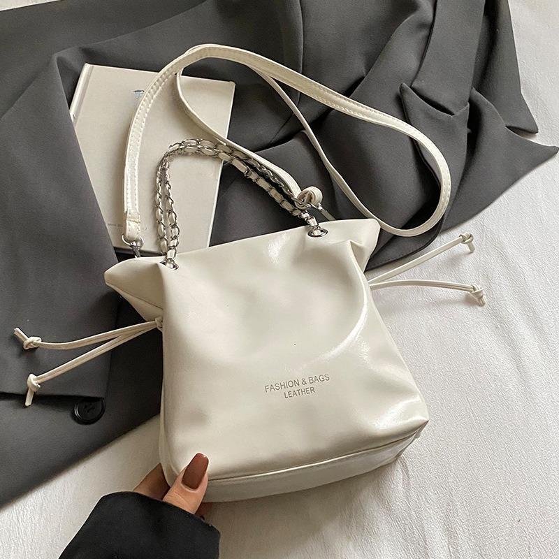Chain Single-shoulder Crossbody Bag, High Appearance Level, Commuting Handbag, Simple and Fashionable Bucket Bag
