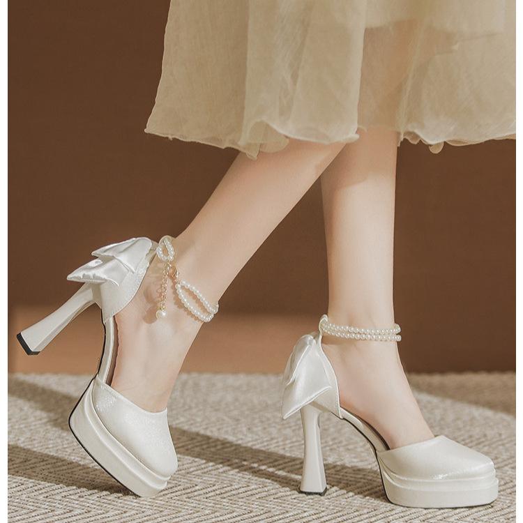 

Полые водонепроницаемые туфли на высоком толстом каблуке, женские, новые весна-осень 2025, с бантом, универсальные, с ремешком на щиколотке, цвета шампанского, свадебные 42