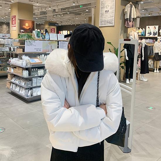 Autumn and Winter Hooded Fur Collar Women's Casual Cotton Jacket, Thick and Warm Short Bread Jacket