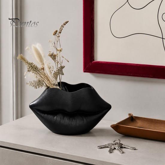 Creative Gift for Beauty Lovers Lip Shaped Storage Box, Decorative 3D Printed PLA Sculpture, Modern Home Office Ornaments Art Ornament Makeup Brushes