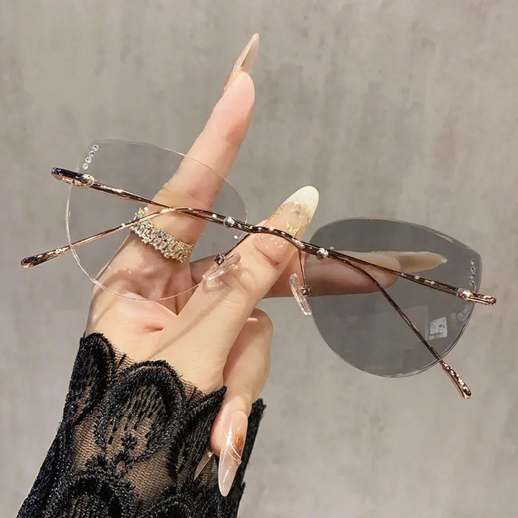 Rimless Cat Eye Photochromic Glasses for Myopia Correction with Diamond Decor and Anti Blue Light Features