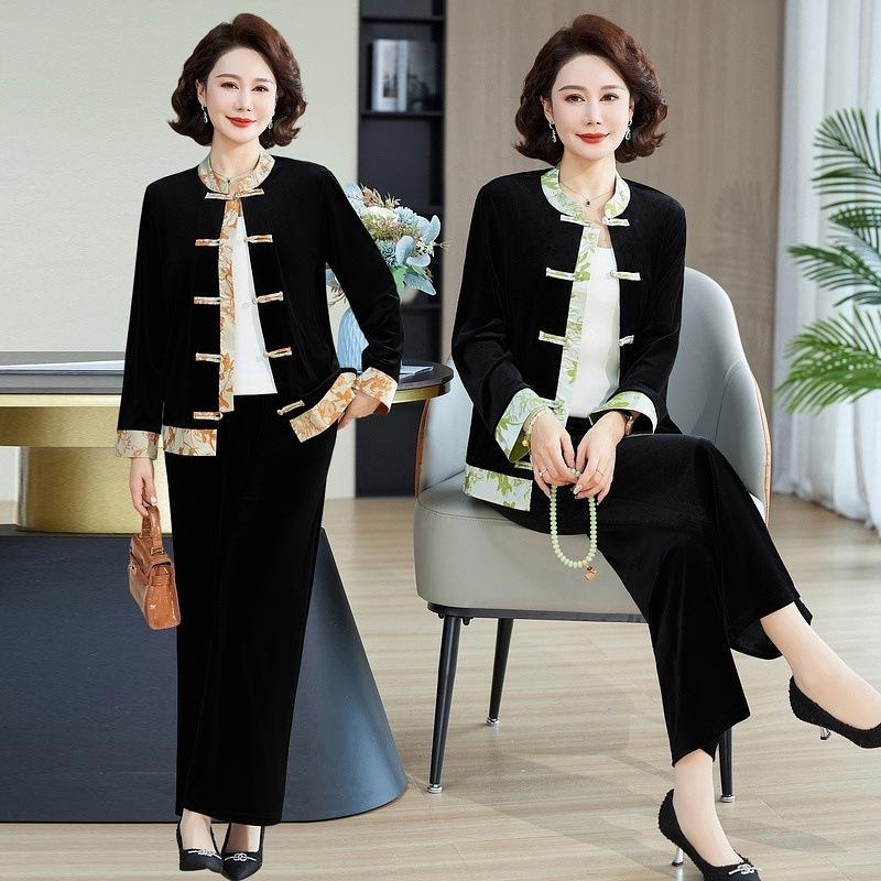 2026 Elegant Autumn Suit: Stylish Top & Two-Piece Set for Middle-Aged and Elderly Women