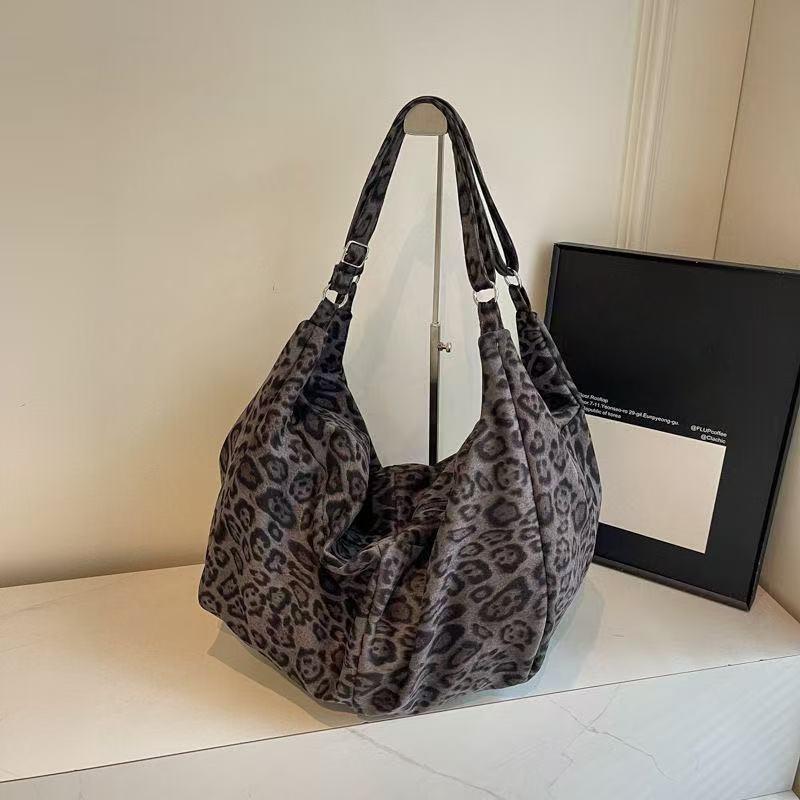 Yogodlns Large Leopard Shoulder Bags Women Fashion Big Packages Lazy Style Hobo Bags Autumn And Winter Leisure Or Travel Bags
