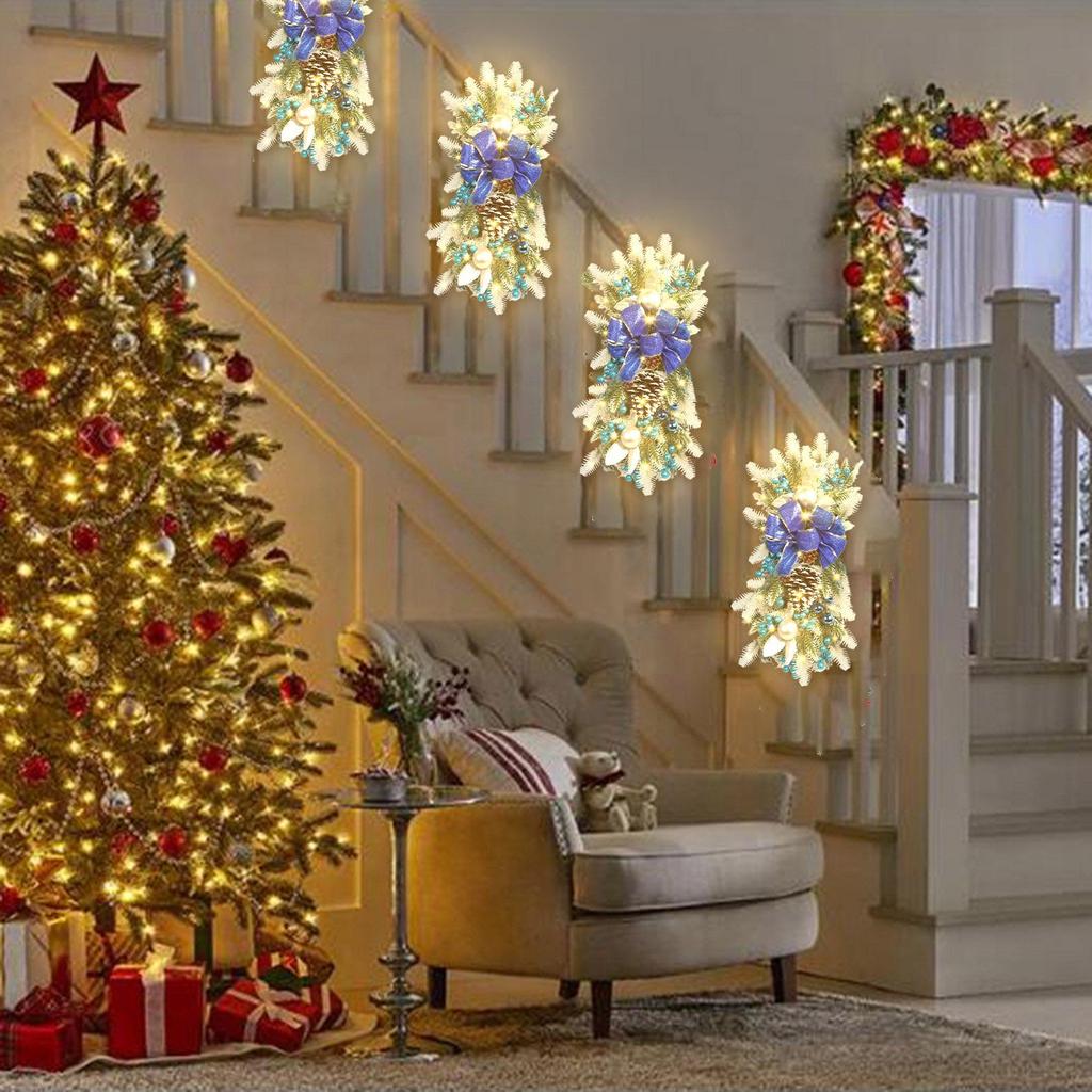 LED Leuchtender Weihnachtsrattan-Kranz: Hängender Tür- und Treppenhaus-Dekor-Anhänger