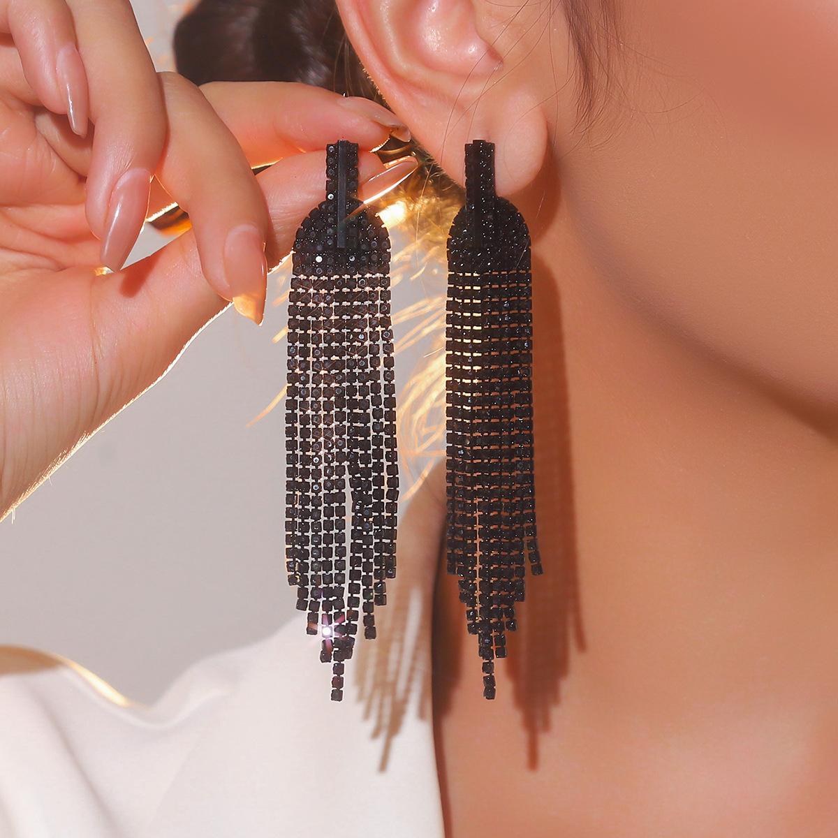 

Long fringed earrings geometric design fashionable versatile stud earrings