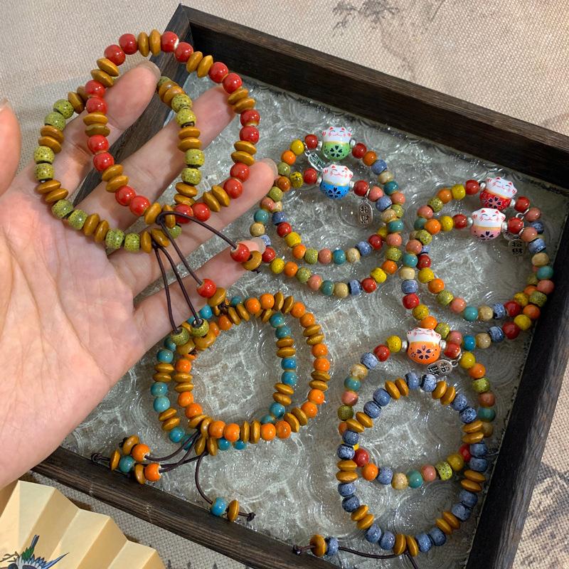 Bracelet Chat Porte-Bonheur Dessin Animé Mignon Pour Femmes Filles Bracelets Élastiques Colorés à Perles Breloques Chat en Céramique Bijoux Cadeaux