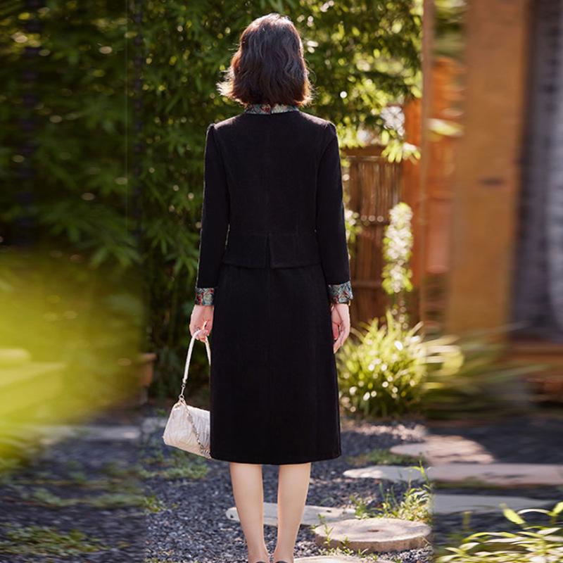 Button dress women's new autumn and winter temperament is thin, fashionable retro improved cheongsam skirt