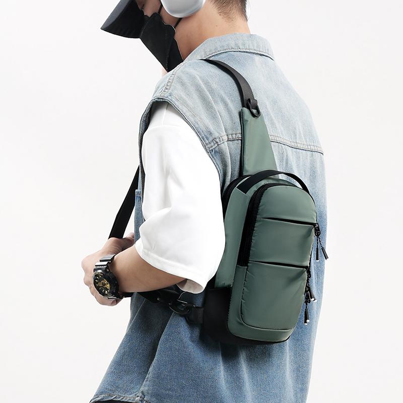 Chest Bag Men's Outdoor Travel Mobile Phone Shoulder Bag Commuter Crossbody Bag