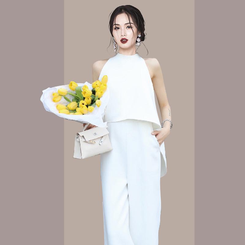 Elegant Solid Halter Jumpsuit: Sleeveless Top & Wide-Leg Pants for Women