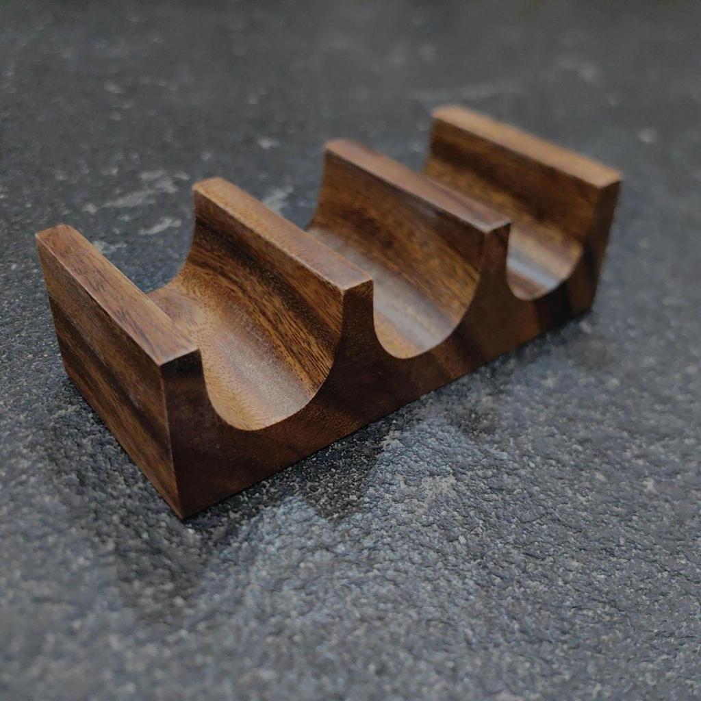 Sushi tác se stojanem na taco pro události a setkání