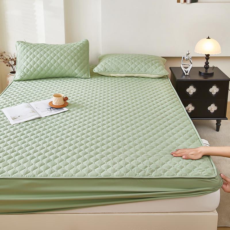 Class A Waterproof Quilted Mattress Protector - Dustproof, Skin-Friendly, Single/Double Bed Cover.