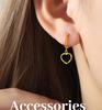 Hong Kong Retro Heart-Shaped Peach Earrings: 18k Gold, Titanium Steel, Lightweight, Colorfast for Women.