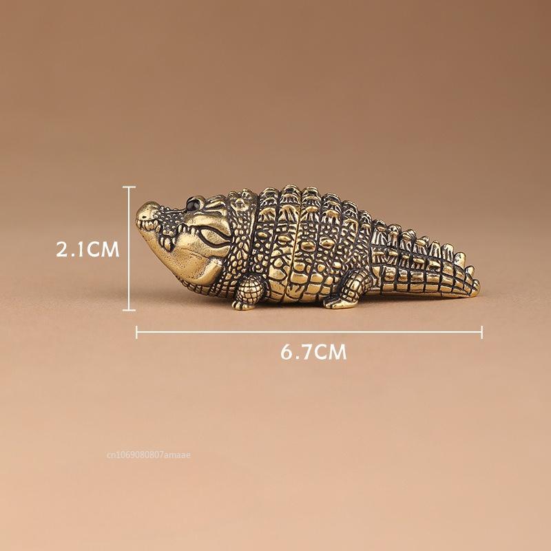 Handmade Brass Crocodile Statue Crafts Mini Cute Animal Sculpture Tea Pet Desktop Ornament Retro Lucky Home Decor for Gifts