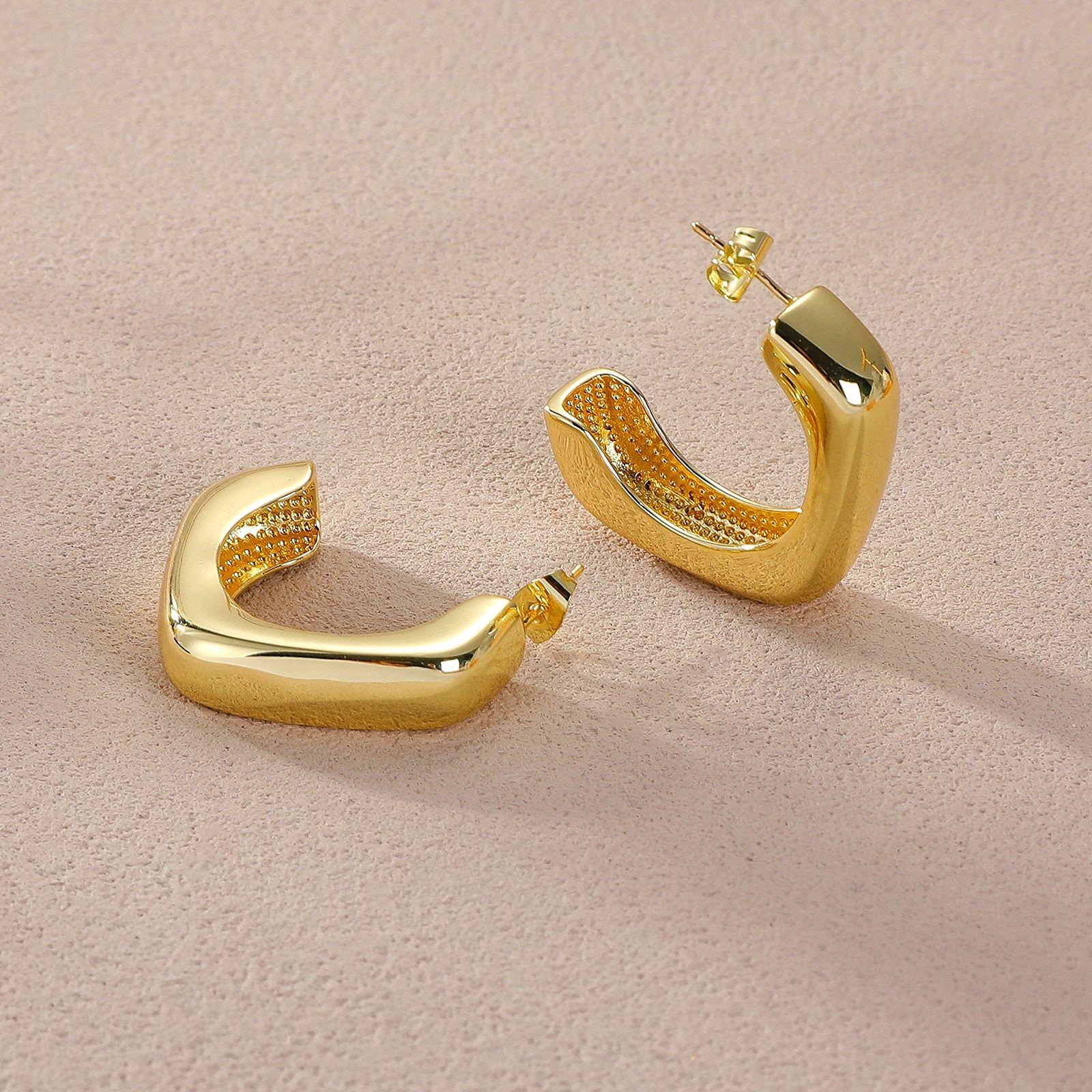 18K Gold-Plated C-Shaped Geometric Earrings for Women