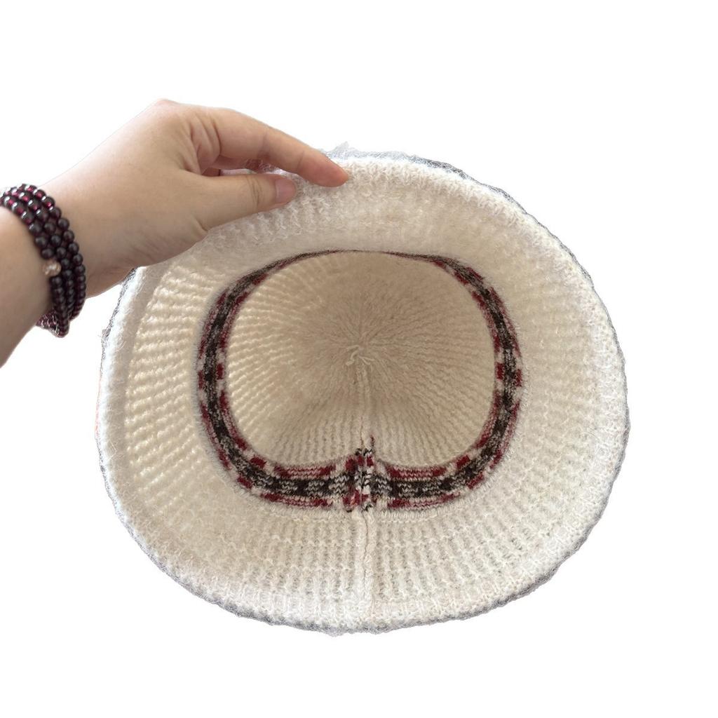 Knitted Fisherman Hat for Women In Autumn and Winter Versatile Face Showing Small Wool Hat Ear Protection Cold Warm Water Bucket Hat Beige