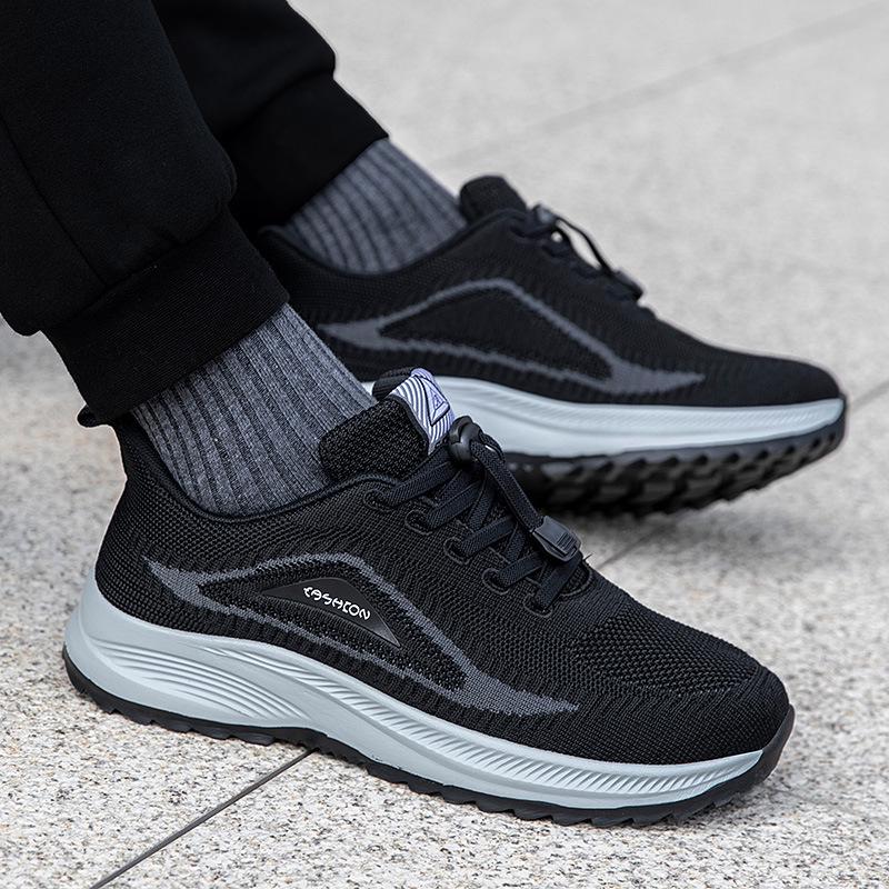 Comfortable Non-Slip Elderly Shoes: Lightweight Mesh Casual Sneakers with Soft Sole, Ideal for Spring and Autumn Walking.