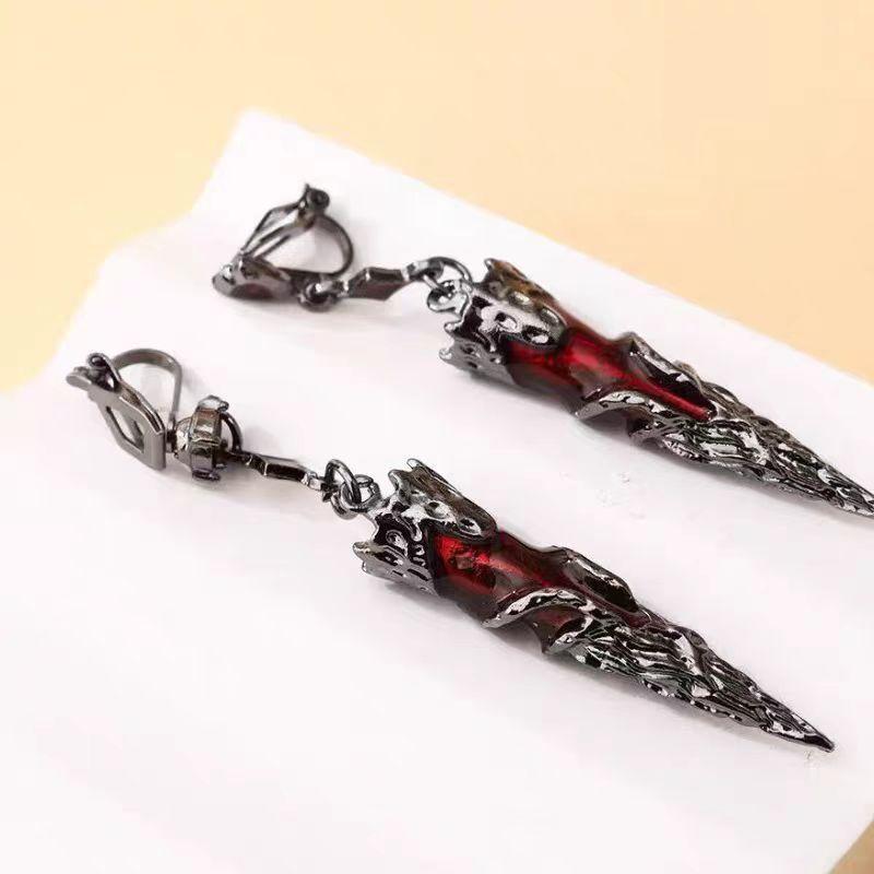 Love empty B game character impression earrings, dragon stud earrings, earrings without earrings, earclip game two-dimensional co earrings