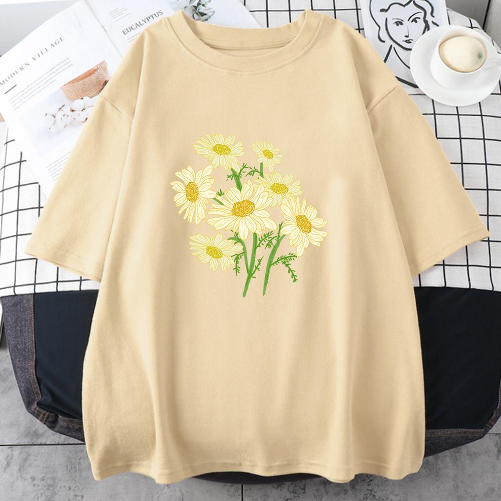 Fresh Harajuku Yellow Chrysanthemum Flower Man T Shirts Graphic S-Xxxl Tee Shirt High-Quality Casual Tshirt Leisure Street Tops