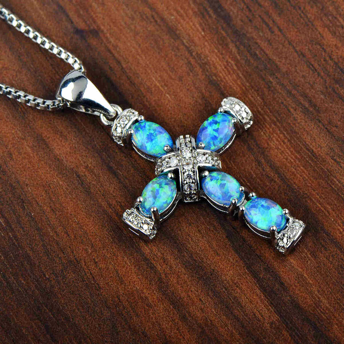 2026 Cross Pendant Necklace Jewelry Fashion Trend Women s Jewelry 45CM