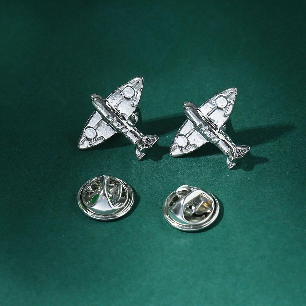 "Men's Korean Bee Brooch Collar Pin for Suits"