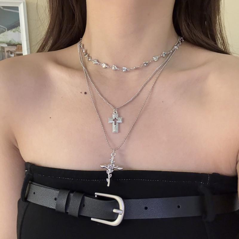 Elegant Layered Cross Pendant Necklace Women Alloy Locket Chain Minimalist Chic Jewelry 41-50cm Adjustable Length Multi-layer Cross Pendant Necklace 661