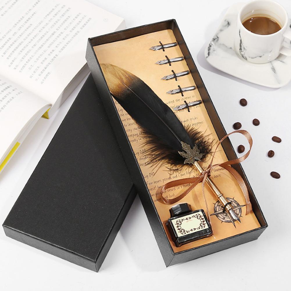 Retro Rostfritt Stål Spetsar Dopp Skrivfjäderpenna Studentgåva med Förpackningslåda(Svart)