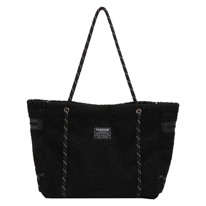 Плюшевая сумка-тоут большая вместительная сумка женская 2025 новая трендовая модная простая нишевая дизайнерская наплечная сумка