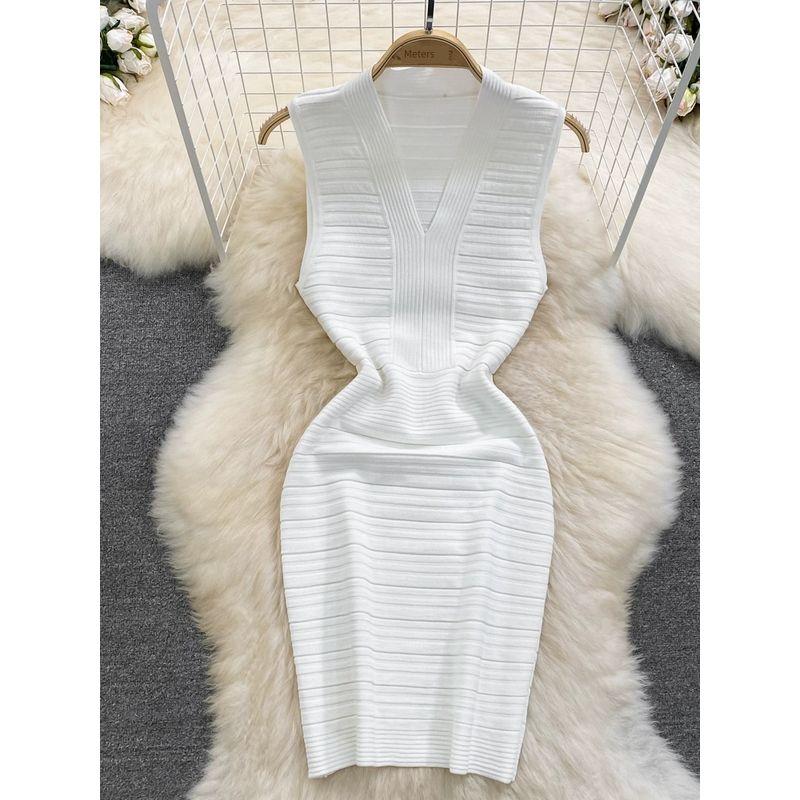 Summer Temperament Goddess Style V-neck Hip Dress