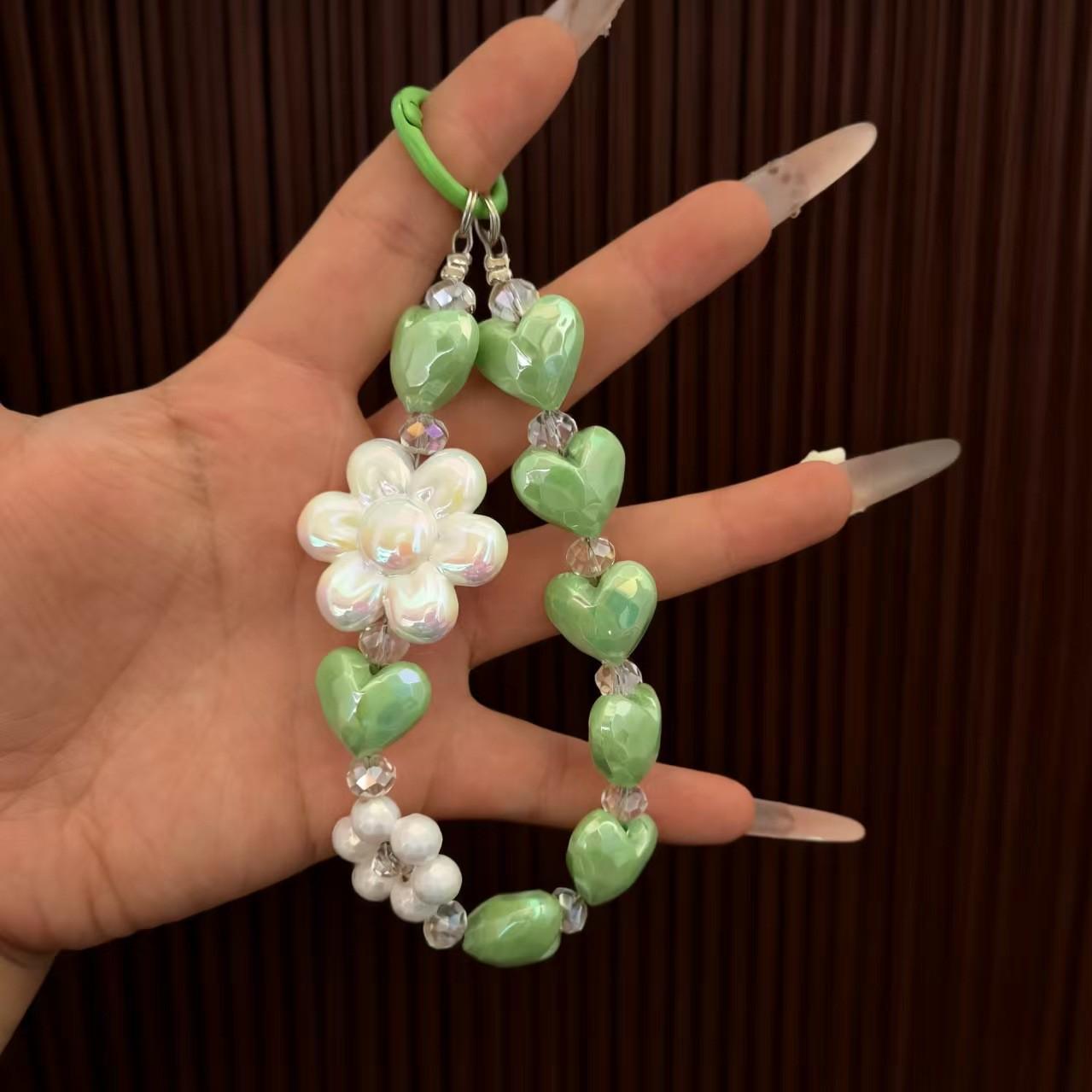 Electroplated Iridescent Heart & Flower Beaded Phone Lanyard Accessories