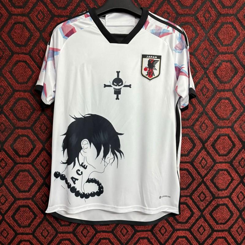 Kurzärmeliges Fußballtrikot inspiriert von der japanischen Nationalmannschaft Anime-Kollaboration Dragon Ball One Piece Naruto
