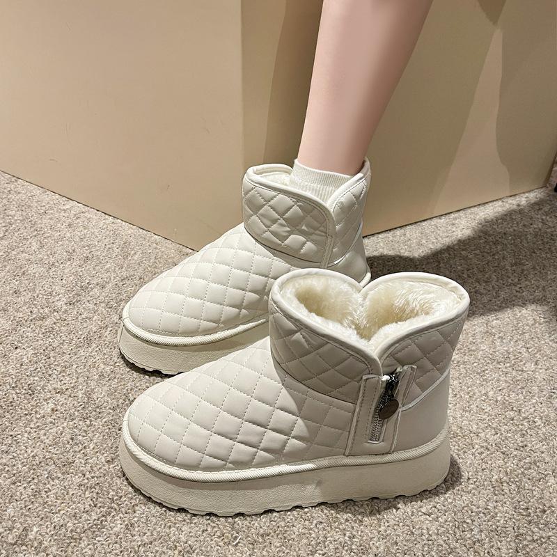 Snow boots women's thick-soled cotton boots winter new low tube large size round head muffin bottom plus short boots