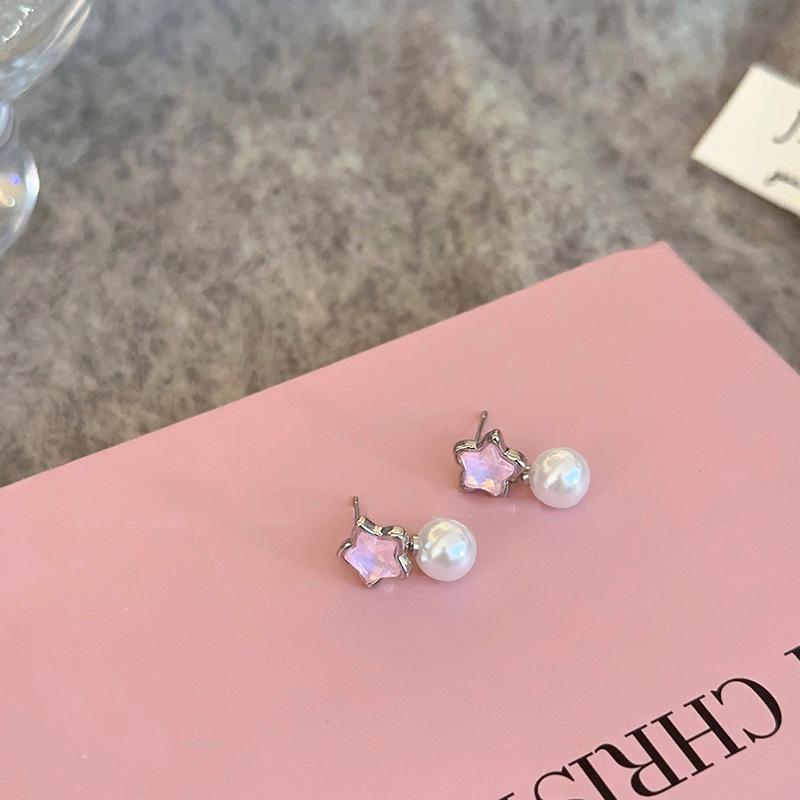 

Simple and exquisite blue and pink star pearl stud earrings women s small design earrings versatile high-end earrings