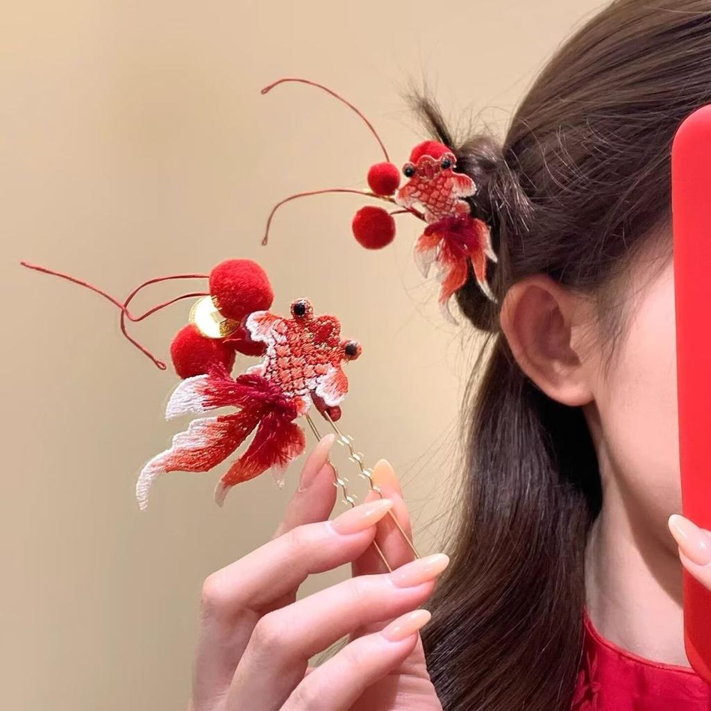 2026 New Jumping Dragon Door Lucky Jing Hairball Hair Pins New Year Red New Chinese Celebration Exquisite Hairdressing