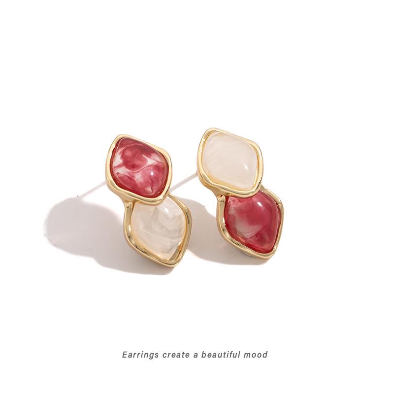 Gradient Color Block Geometric Ear Clips: Exquisite, Niche, No Piercing Required